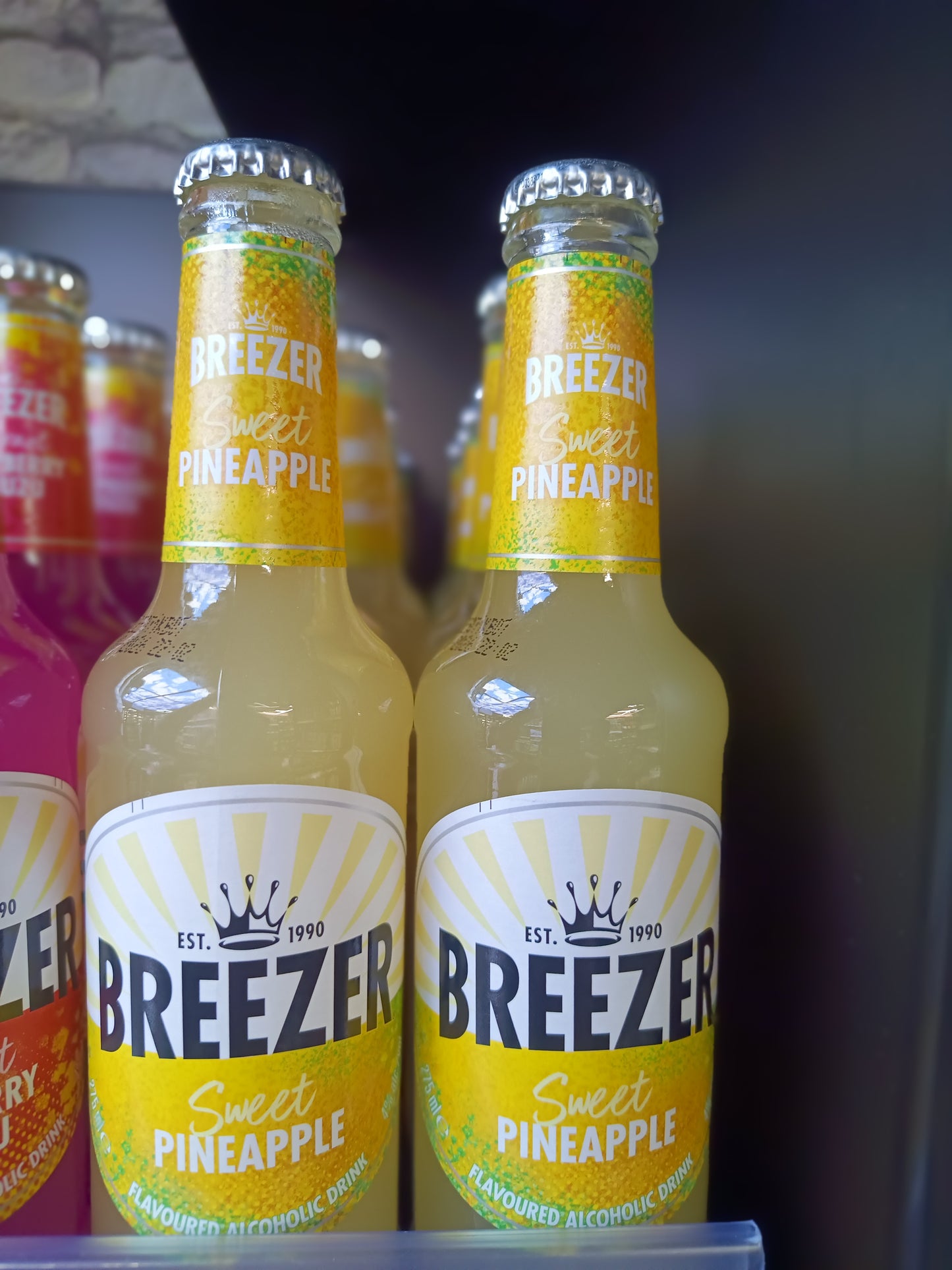 BACARDI BREEZER MIXERS 275ML BOTTLES(ALCOHOLIC MIXERS,AMERICAN MIXERS)