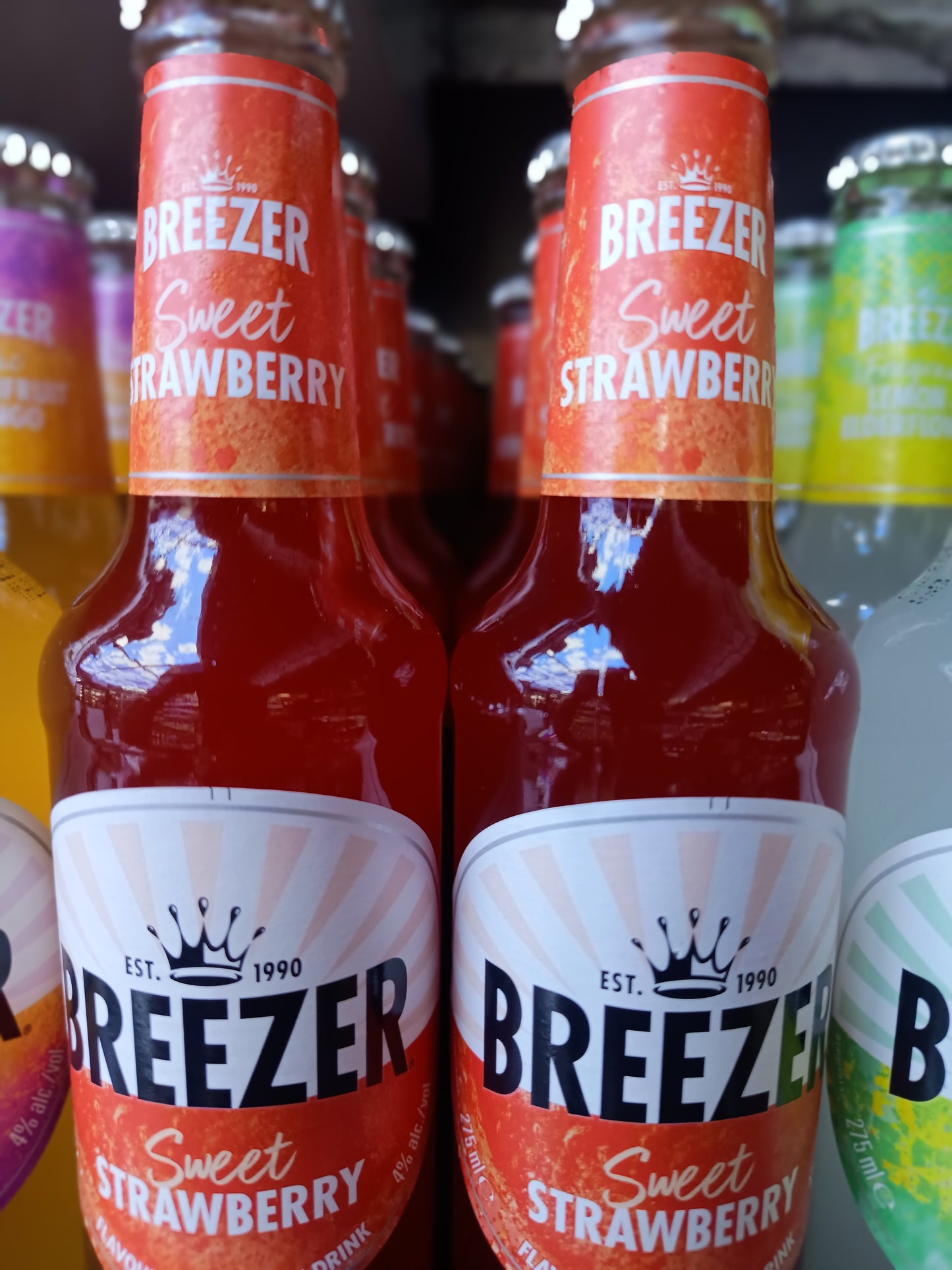 BACARDI BREEZER MIXERS 275ML BOTTLES(ALCOHOLIC MIXERS,AMERICAN MIXERS)