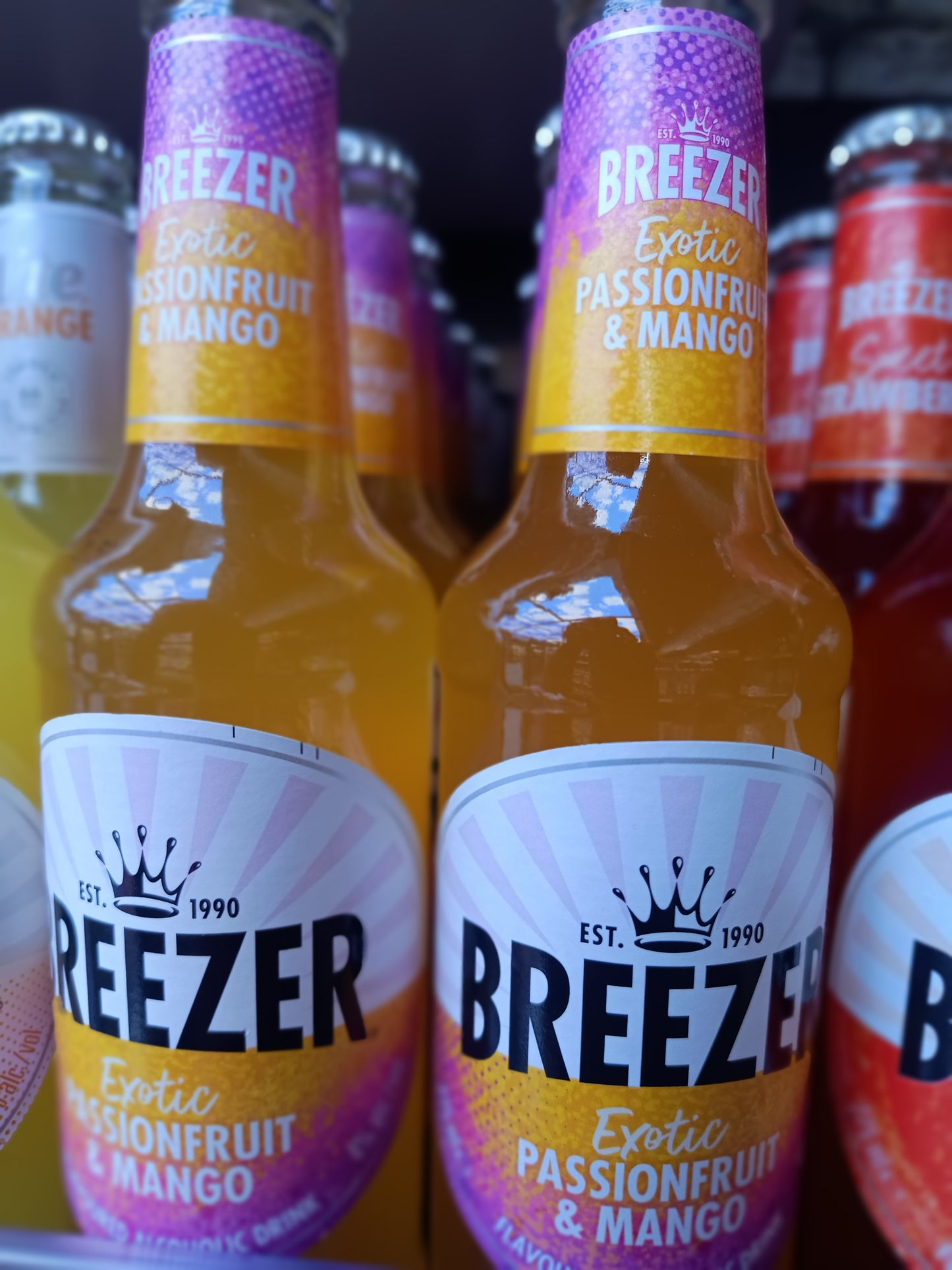 BACARDI BREEZER MIXERS 275ML BOTTLES(ALCOHOLIC MIXERS,AMERICAN MIXERS)