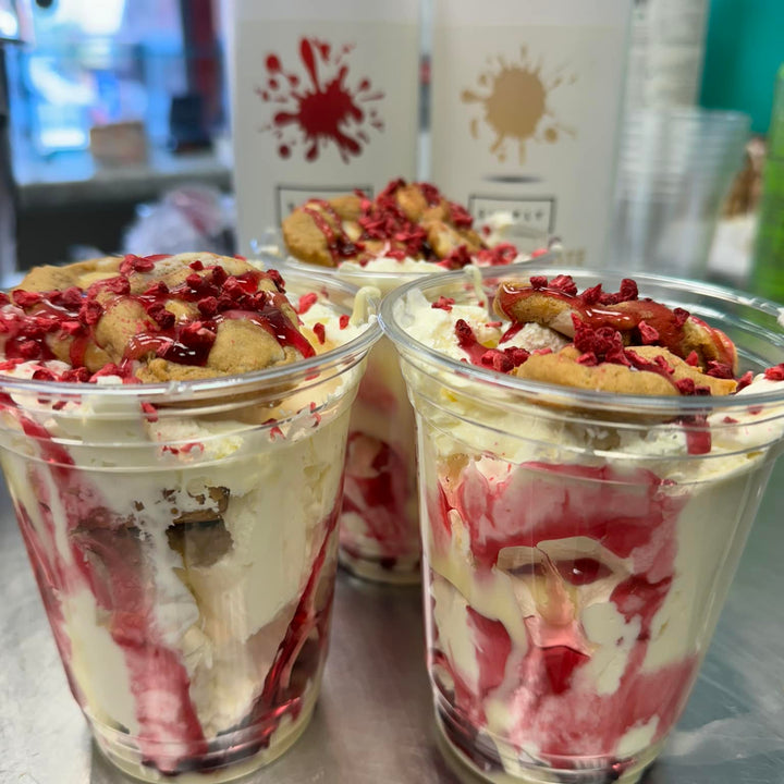 Cookie Smith Cup Cheesecake DESSERTS - White chocolate raspberry